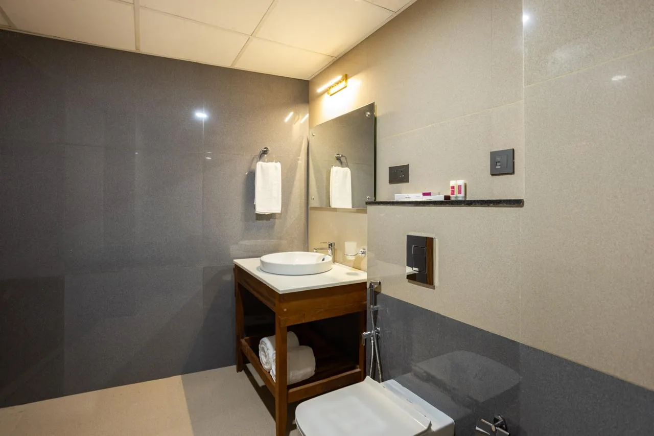Modern bathroom at Hotel Explora Calicut Kerala