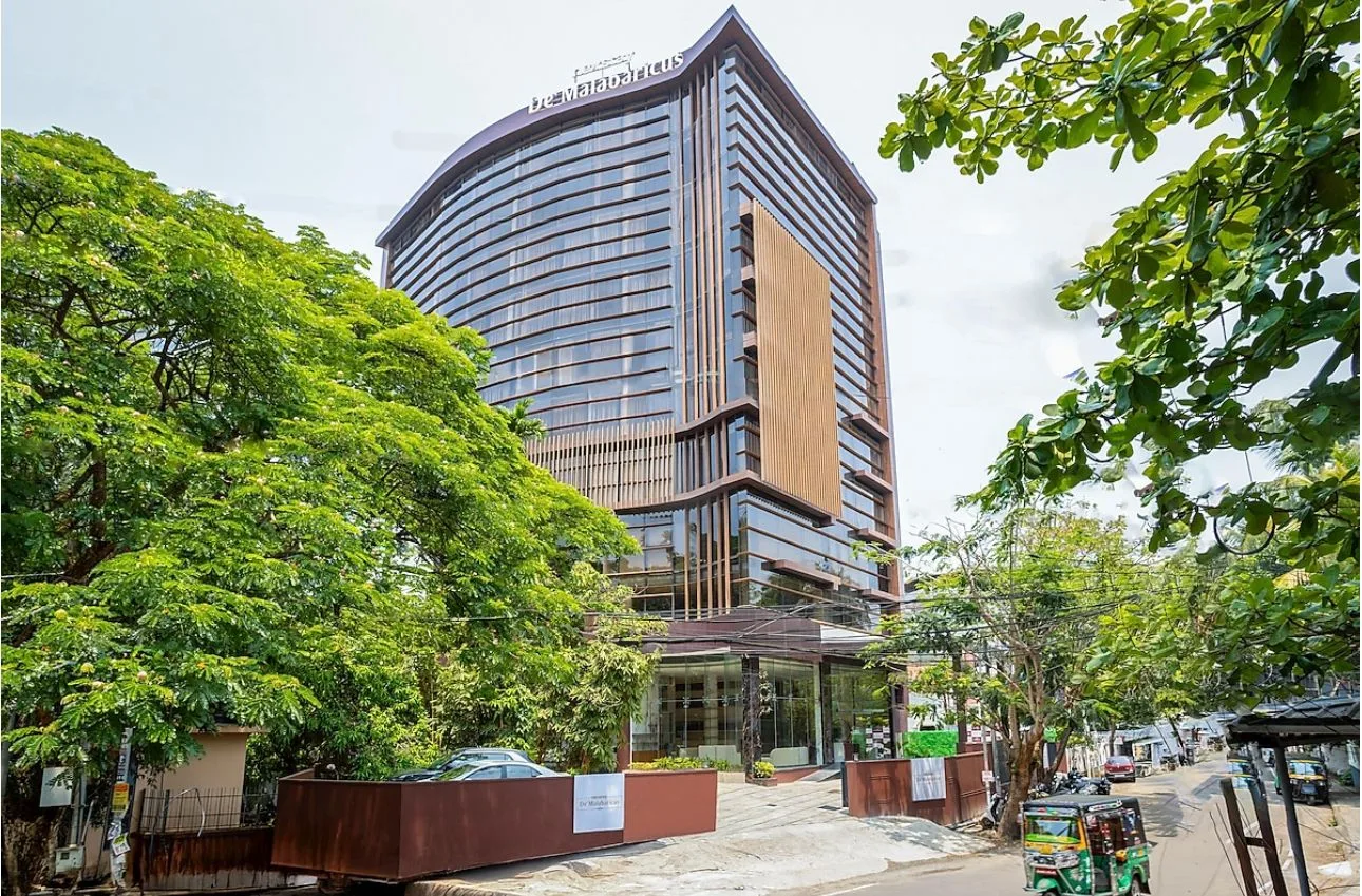 Spacious luxury suite room booking at Hotel Explora Calicut Kozhikode